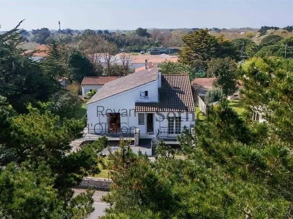 Maison 10 pièces 175 m²