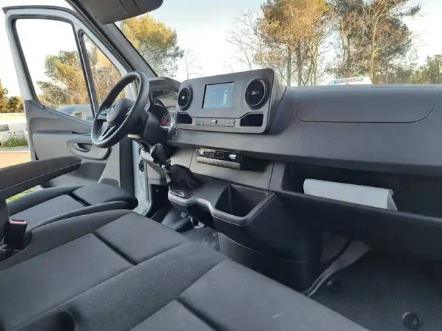 Mercedes Sprinter 315 cdi fourgon toit sureleve — photo 7
