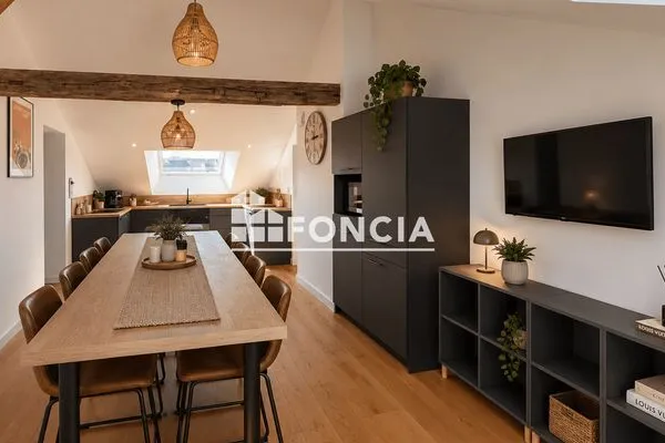 Appartement 4 pièces 102 m²