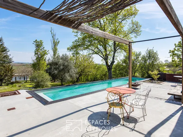 Villa entre lumière et panorama apaisant