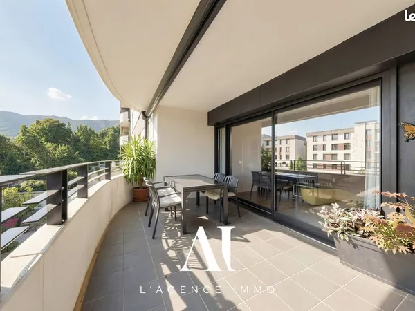 Appartement 4 pièces 134 m²