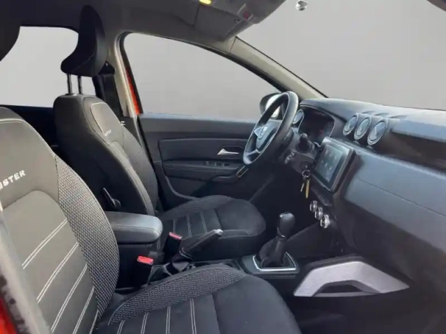 Dacia Duster 1.3 tce 150ch fap prestige 4x2 edc — photo 15