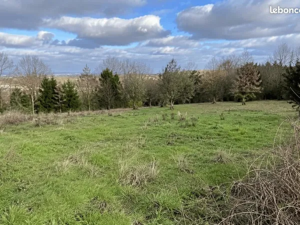 Terrain 500 m² Bourg Des Comptes