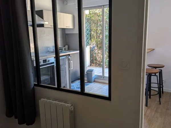 T2 Meublé avec jardin et parking privé