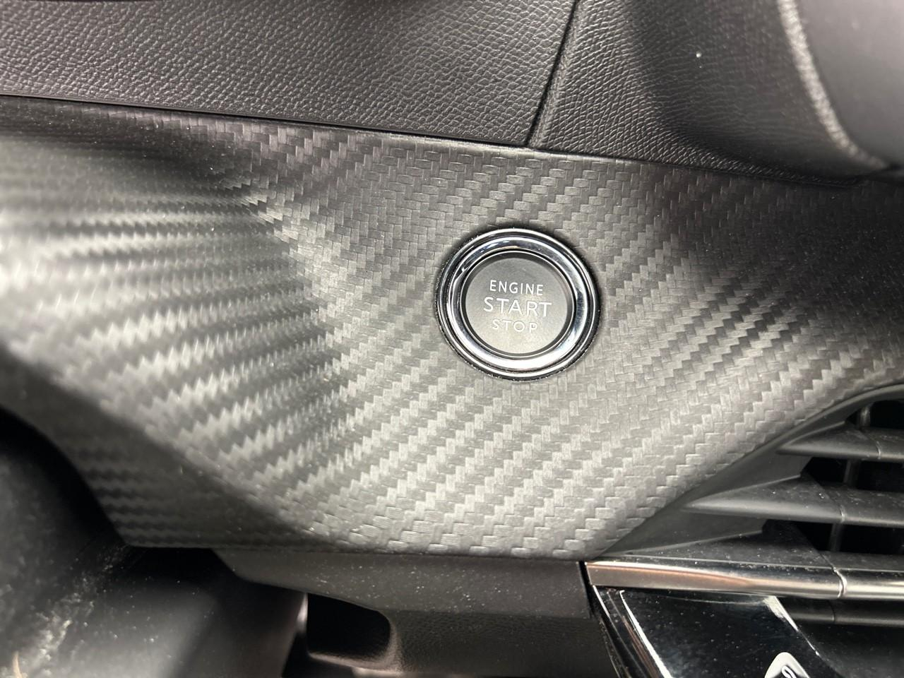 Peugeot 2008 puretech 130 s&s eat8 gt — photo 17