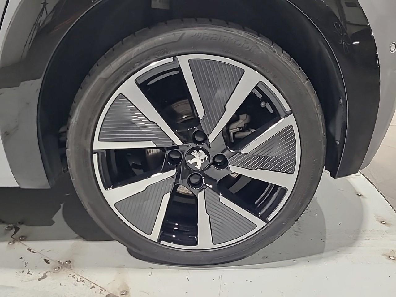 Peugeot 208 electrique 50 kwh 136ch gt — photo 16