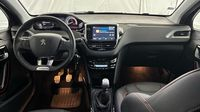 Peugeot 2008 1.2 PureTech 130ch GT Line S&S — photo 11