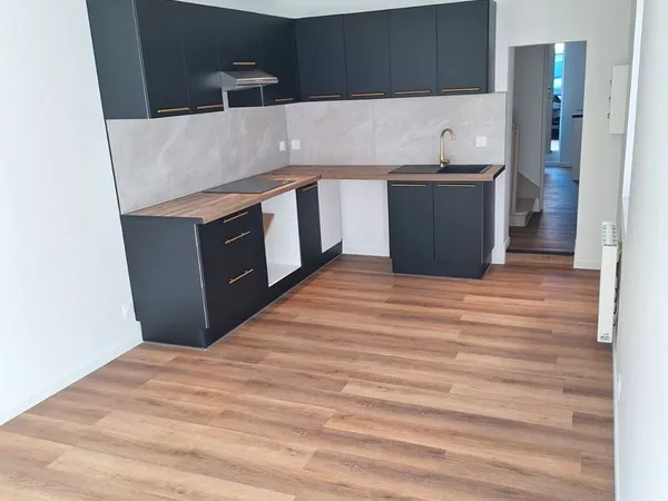 Maison à Louer -60m²
