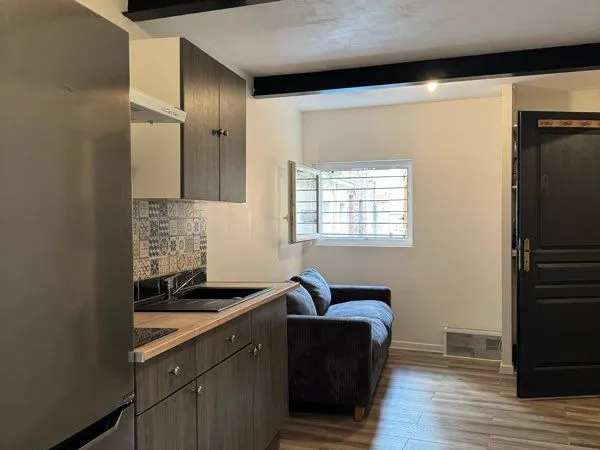 Studio neuf meublé 30 m²