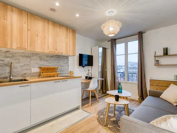 Location studio meublé Clichy