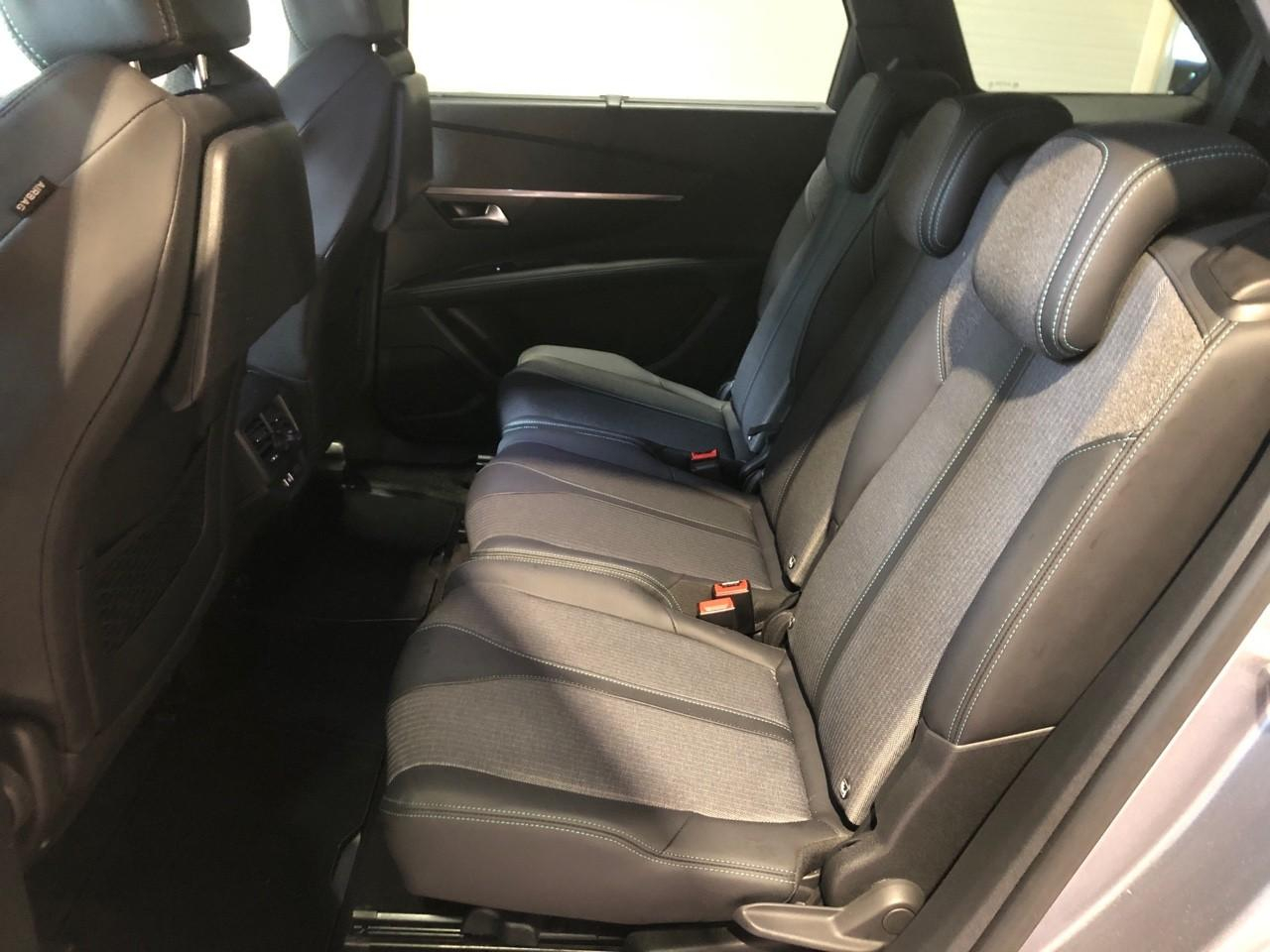 Peugeot 5008 puretech 130ch s&s eat8 allure pack — photo 10