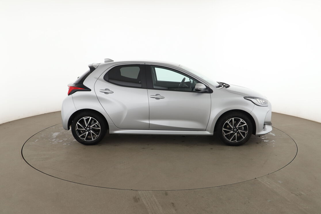 Toyota Yaris 1.5 Hybrid Design — photo 6