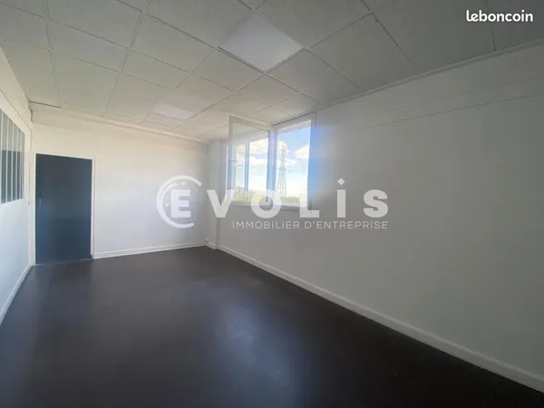 Bureaux 100 m²