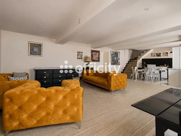 Maison 6 pièces 181 m²