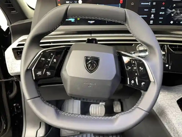 Peugeot 3008 electrique 210 ch 73 kwh — photo 11