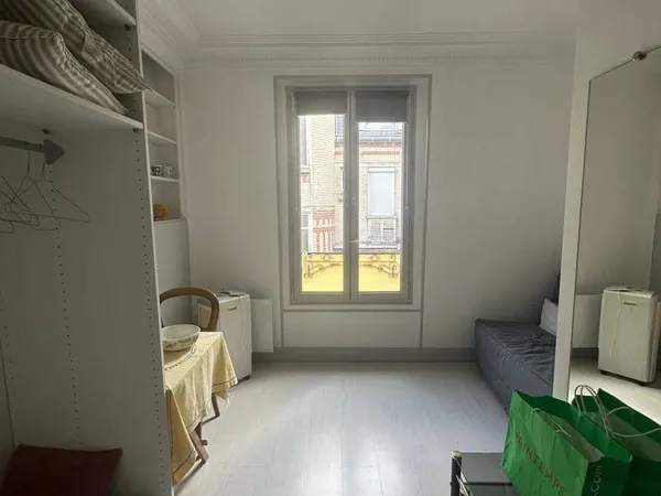 Studette 1 pièce 12 m²