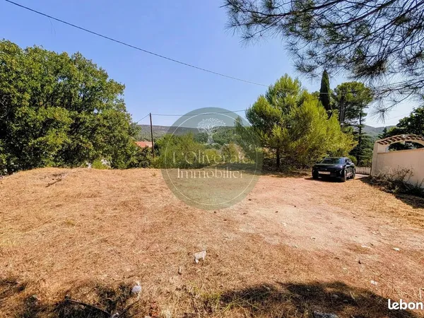 Terrain 924 m² La Destrousse