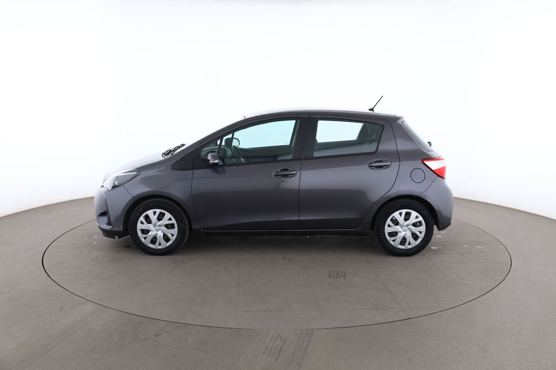 Toyota Yaris 1.0 VVT-i Active — photo 2