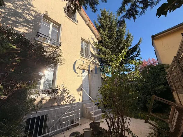 Maison 6 pièces 120 m²