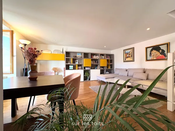 'Le Passage' Appartement en duplex de type 4 au coeur d'Anne