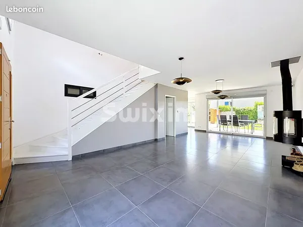 Maison 5 pièces 136 m²