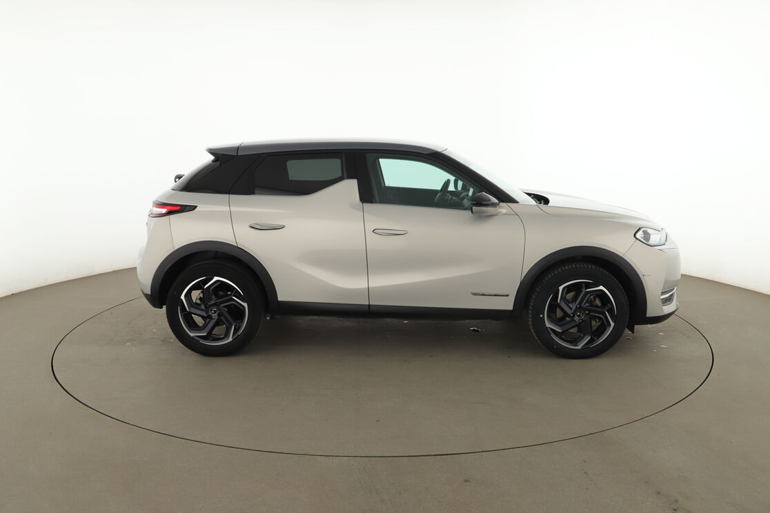DS Automobiles DS3 Crossback 1.5 Blue-HDi Toits de Paris EAT8 — photo 6