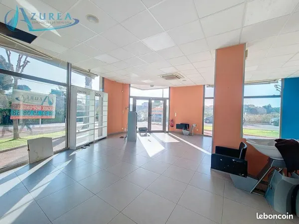 LOCAL COMMERCIAL 90 m² ANTIBES