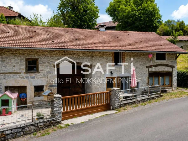 Charmante maison en pierre avec grange et fort potentiel d'aménagement
