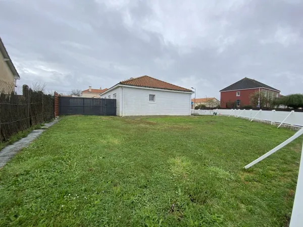 Vends terrain - 163m²