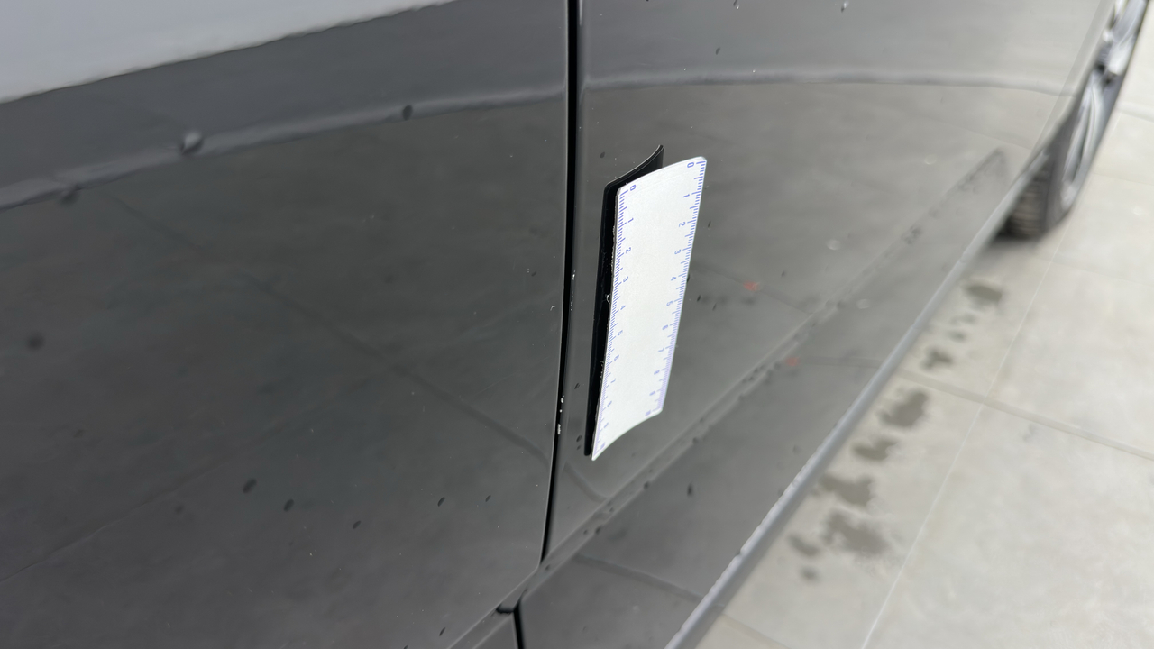 Peugeot 308 SW PHEV 180 e-EAT8 — photo 37
