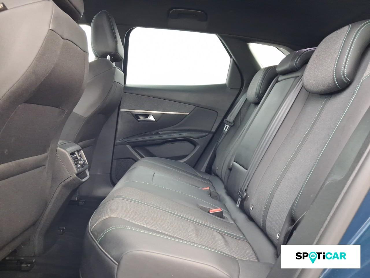 Peugeot 3008 plug-in hybrid 225ch allure pack e-eat8 — photo 10