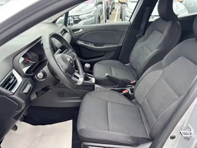Renault Clio blue dci 85 — photo 9
