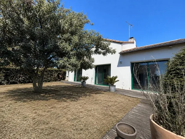 Maison de plain pied 4 chambres: 150m des commerces