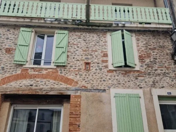 Bien immobilier de rendement Vente Cazères  220m² 271000€