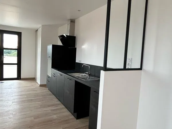 Appartement 2 pièces avec terrasse et parking (direct propriétaires)