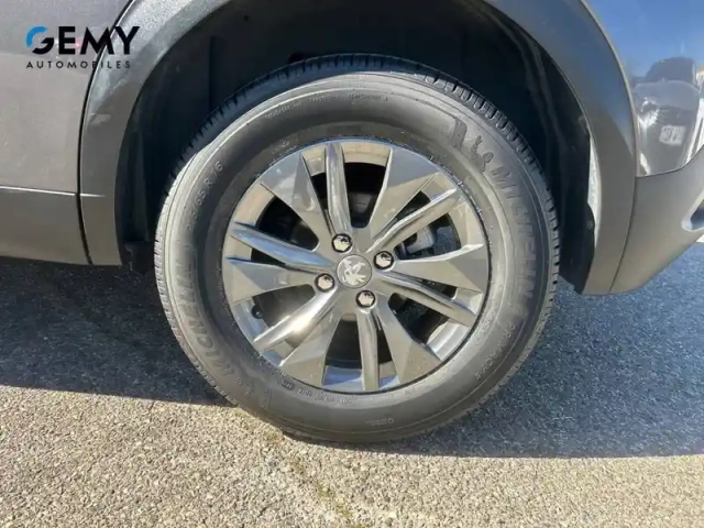 Peugeot 2008 puretech 100 s&amp;s bvm6 — photo 11