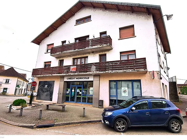 Immeuble a renover, surface totale 750 m2