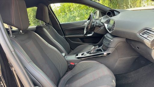 Peugeot 308 1.5 BlueHDi 130 EAT8 - GT Line – 2020 – 104615 km – Diesel – Boîte Automatique — photo 15