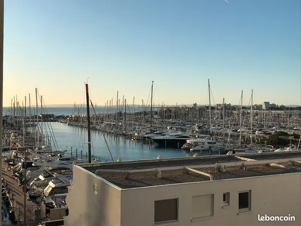 Studio vue mer avec terrasse