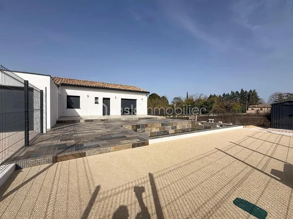 MAISON NEUVE 112m2 AVEC PISCINE ET GARAGE