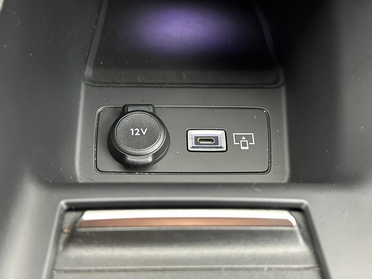 Peugeot 308 sw phev 180 e-eat8 allure pack — photo 33
