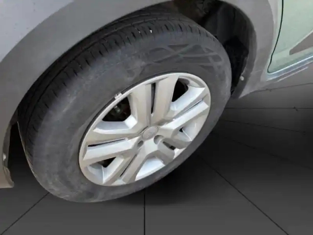 Dacia Sandero 1.0 tce 90ch stepway expression — photo 11