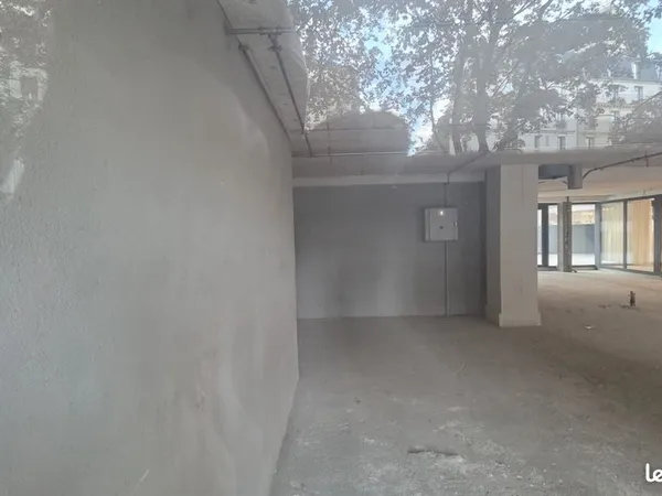 Boutique 108 m² PARIS