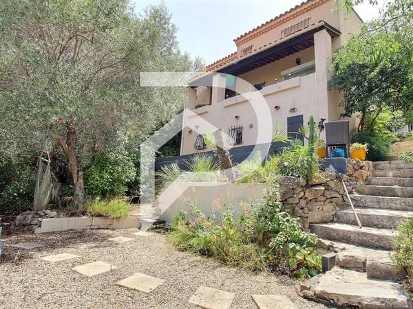 MAISON T5 TOULON LA SERINETTE 150 M2