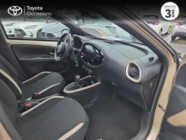 Toyota Aygo X 1.0 vvt-i 72ch design s-cvt — photo 7