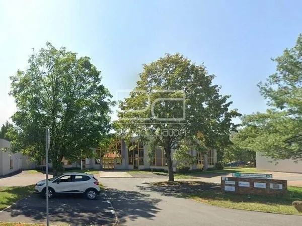 Bureaux 254 m²