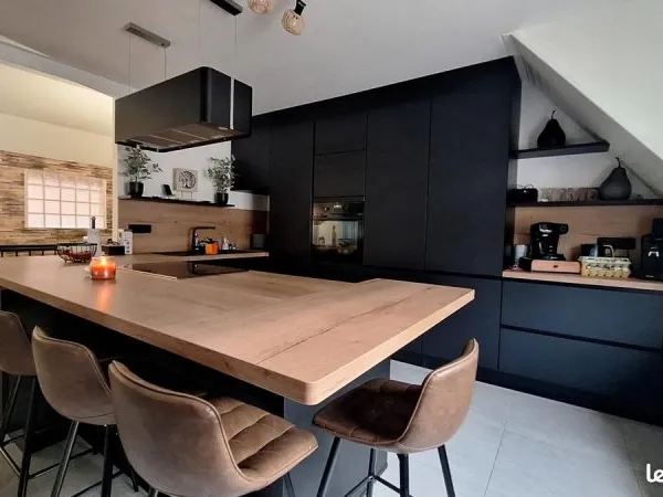Maison 5 pièces 200 m²