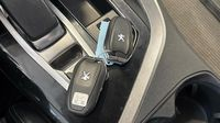 Peugeot 3008 HYBRID 225ch Allure Pack e-EAT8 — photo 16