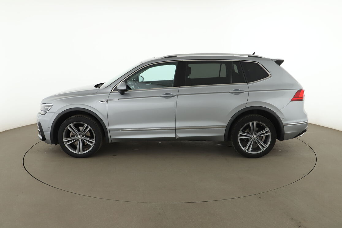 Volkswagen Tiguan Allspace 2.0 TDI Carat DSG7 — photo 2