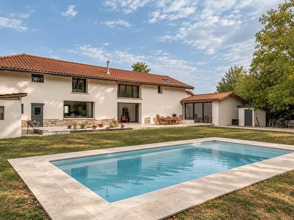 Ferme 7 pièces 232 m²